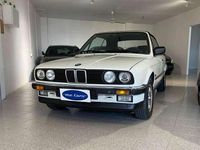 Usata BMW 320 Cabriolet 129 CV (94 kW) 1990 Bianco Cabrio