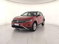Usata VW T-Roc Style 110 CV (80 kW) 2022 Kings red metallizzato deep black perlat SUV