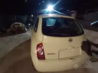 Usata Nissan Micra 57 CV (41 kW) 2005 Giallo Berlina