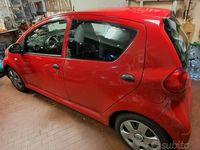 Usata Toyota Aygo 67 CV (49 kW) 2008 Rosso Utilitaria