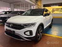 Usata VW T-Roc Life 150 CV (110 kW) 2022 Bianco SUV