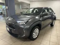 Usata Toyota Yaris Cross Active 92 CV (67 kW) 2022 Grigio SUV