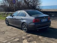 Usata BMW 320 Efficient Dynamics 220 CV (161 kW) 2005 Grigio Berlina