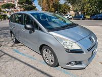 Usado Peugeot 5008 112 HP (82 kW) 2010 Prateado Monovolume