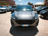 Usata Ford Kuga ST-Line 150 CV (110 kW) 2021 Grigio SUV