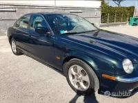Usata Jaguar S-Type S 238 CV (175 kW) 1999 Verde Berlina