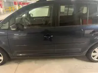 Usata VW Touran 102 CV (75 kW) 2014 Blu Monovolume