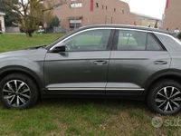 Usata VW T-Roc Pro 150 CV (110 kW) 2020 Grigio SUV