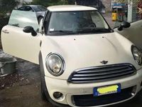 Begagnad Mini ONE 98 HK (72 kW) 2011 Beige Halvkombi