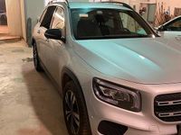 Usata Mercedes GLB200 150 CV (110 kW) 2023 Grigio SUV