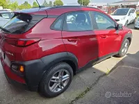 Käytetty Hyundai Kona 116 HP (85 kW) 2019 Punainen Katumaasturi