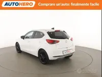 Begagnad Mazda 2 Homura-Line 90 HK (66 kW) 2023 Vit Halvkombi