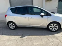 Usata Opel Meriva 95 CV (69 kW) 2013 Grigio Monovolume