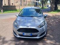 Usata Ford Fiesta Business Edition 95 CV (69 kW) 2017 Argento Utilitaria