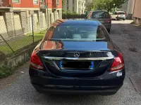 Usata Mercedes C180 116 CV (85 kW) 2017 Blu Berlina