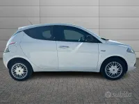 Usata Lancia Ypsilon Silver 69 CV (50 kW) 2016 Bianco Utilitaria