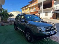 Usata Dacia Duster 110 CV (80 kW) 2015 Verde SUV