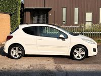 Usata Peugeot 207 156 CV (114 kW) 2011 Bianco Berlina