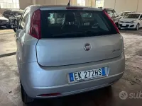 Usata Fiat Punto Active 60 CV (44 kW) 2011 Grigio Utilitaria