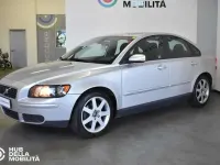 Usata Volvo S40 Kinetic 170 CV (125 kW) 2004 Argento Berlina
