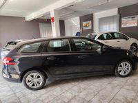 Usata Peugeot 308 Business-Line 120 CV (88 kW) 2015 Blu Station wagon