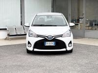 Usata Toyota Yaris Hybrid 75 CV (55 kW) 2015 Bianco Berlina