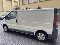 Usata Opel Vivaro 114 CV (83 kW) 2010 Bianco Monovolume