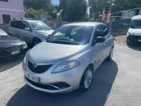 Usata Lancia Ypsilon Gold 69 CV (50 kW) 2017 Grigio Utilitaria