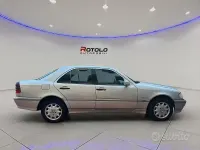 Usata Mercedes C200 192 CV (141 kW) 1997 Grigio Berlina