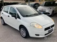 Usata Fiat Grande Punto S 75 CV (55 kW) 2011 Bianco Utilitaria