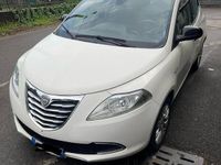 Usata Lancia Ypsilon Silver 69 CV (50 kW) 2014 Bianco Utilitaria