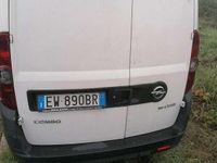 Usata Opel Combo Cosmo 105 CV (77 kW) 2016 Bianco Monovolume