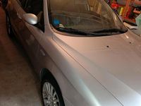 Usata Alfa Romeo 147 116 CV (85 kW) 2005 Grigio Utilitaria