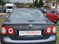 Usata VW Jetta 105 CV (77 kW) 2006 Gray Berlina