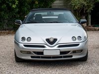 Usado Alfa Romeo Spider 144 CV (105 kW) 1999 Gris Descapotable