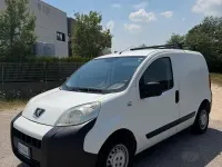 Usata Peugeot Bipper 68 CV (50 kW) 2010 Bianco Monovolume