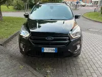 Usata Ford Kuga ST-Line 120 CV (88 kW) 2019 Nero SUV