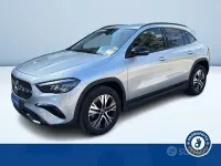 Käytetty Mercedes GLA180 Advanced 116 HP (85 kW) 2025 Harmaa Katumaasturi