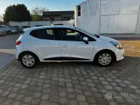 Usado Renault Clio IV 75 CV (55 kW) 2015 Blanco Berlina