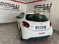 Usata Peugeot 208 Active 102 CV (75 kW) 2020 Bianco pastello Utilitaria