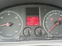 Usata VW Touran Conceptline 105 CV (77 kW) 2005 Argento Monovolume
