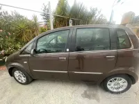 Usata Lancia Musa 77 CV (56 kW) 2009 Marrone Monovolume