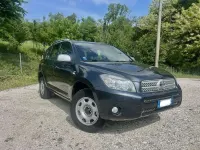 Begagnad Toyota RAV4 136 HK (100 kW) 2006 SUV