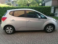 Usata Kia Venga Active 90 CV (66 kW) 2015 Argento Utilitaria