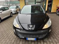 Usata Peugeot 308 Premium 120 CV (88 kW) 2010 Nero Berlina