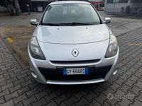 Usata Renault Clio II Dynamique 74 CV (54 kW) 2011 Grigio Berlina