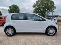 Usata VW up! Move 65 CV (47 kW) 2022 Bianco Utilitaria