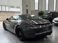 Usata Porsche 718 400 CV (294 kW) 2021 Grigio Coupé