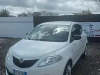 Usata Lancia Ypsilon Platinum 69 CV (50 kW) 2016 Bianco Utilitaria