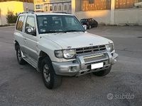 Usata Mitsubishi Pajero 100 CV (73 kW) 1998 Bianco SUV